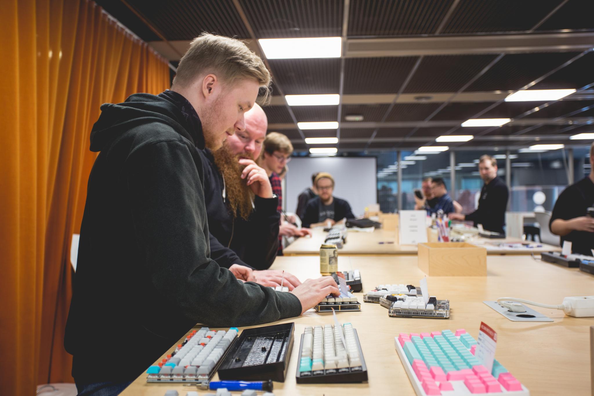 Discovery splash banner for Finnish Mechanical Keyboard Community Discord server