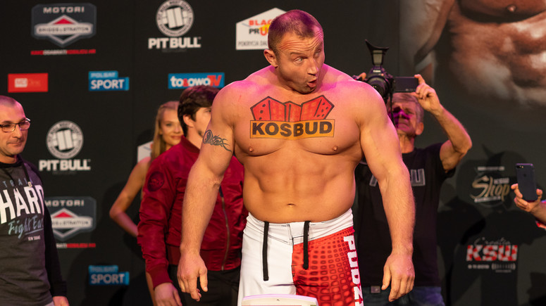 Discovery splash banner for PG MMA & Freak Discord server